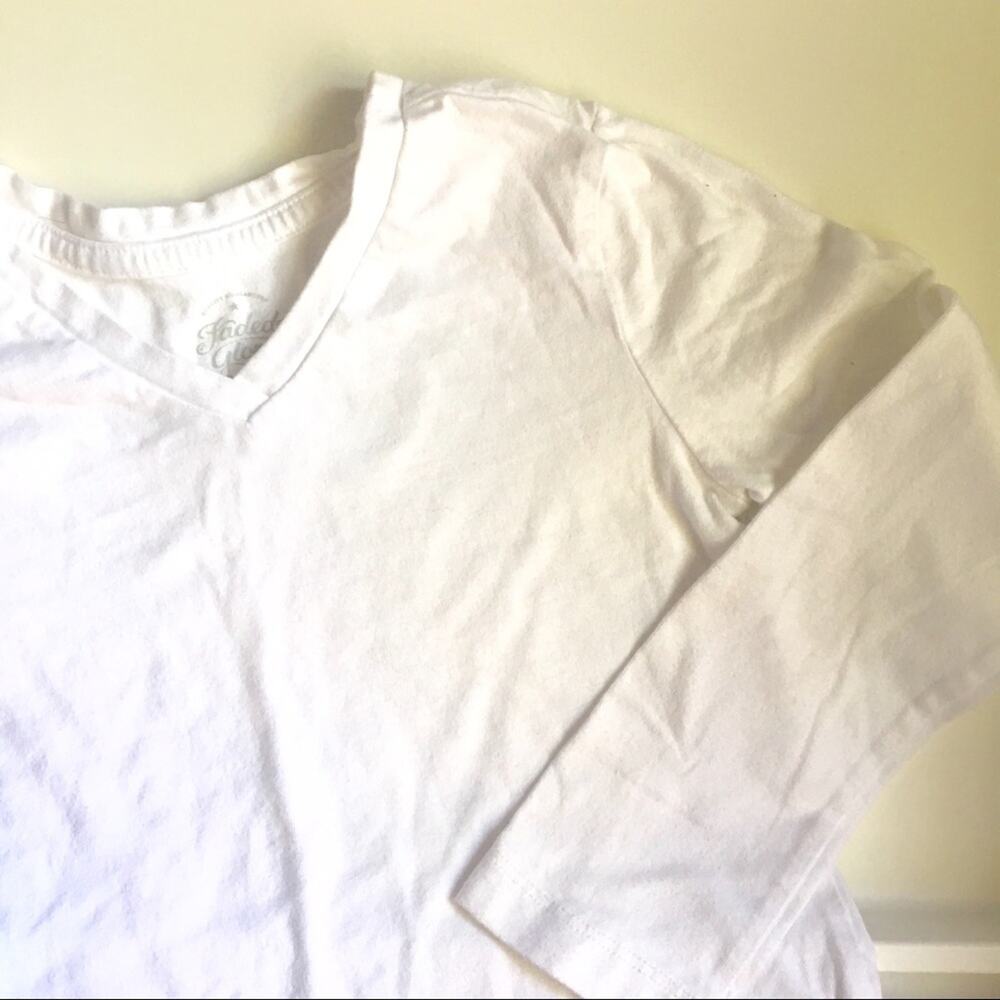 FADED GLORY • Long Sleeve White V-Neck Top Tee